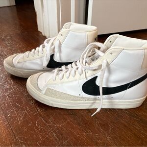 Nike Blazer Mid '77 Vintage Shoes White/Black, Size 12, 2019